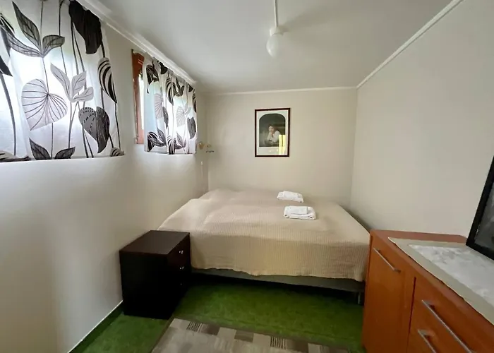 Дом отдыха Lofoten Hiking Base *