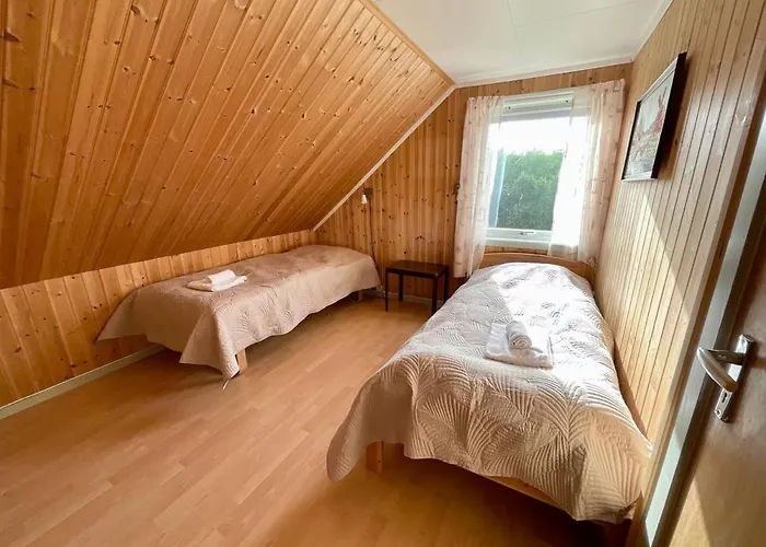 Lofoten Hiking Base Haukland