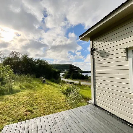 Lofoten Hiking Base Dom wakacyjny *