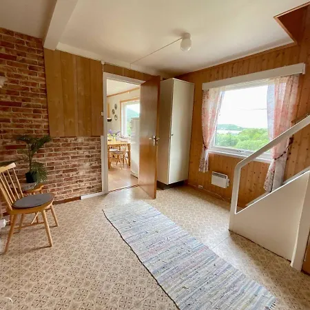 Lofoten Hiking Base Haukland